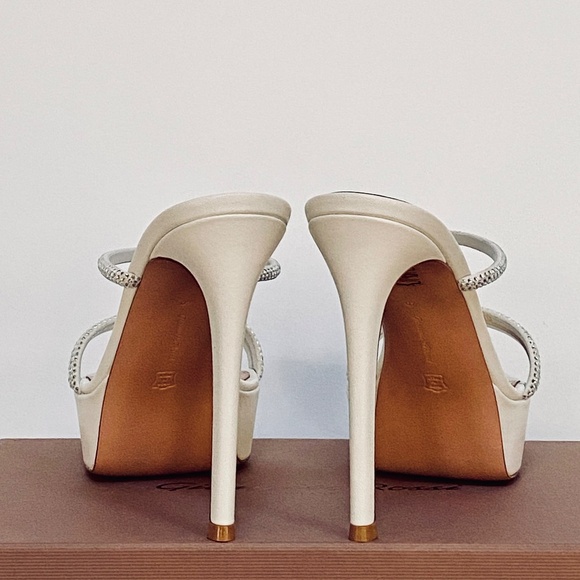 Gianvito Rossi White Cannes Crystal Platform Stiletto Sandals US9.5/IT39.5 - Picture 15 of 16